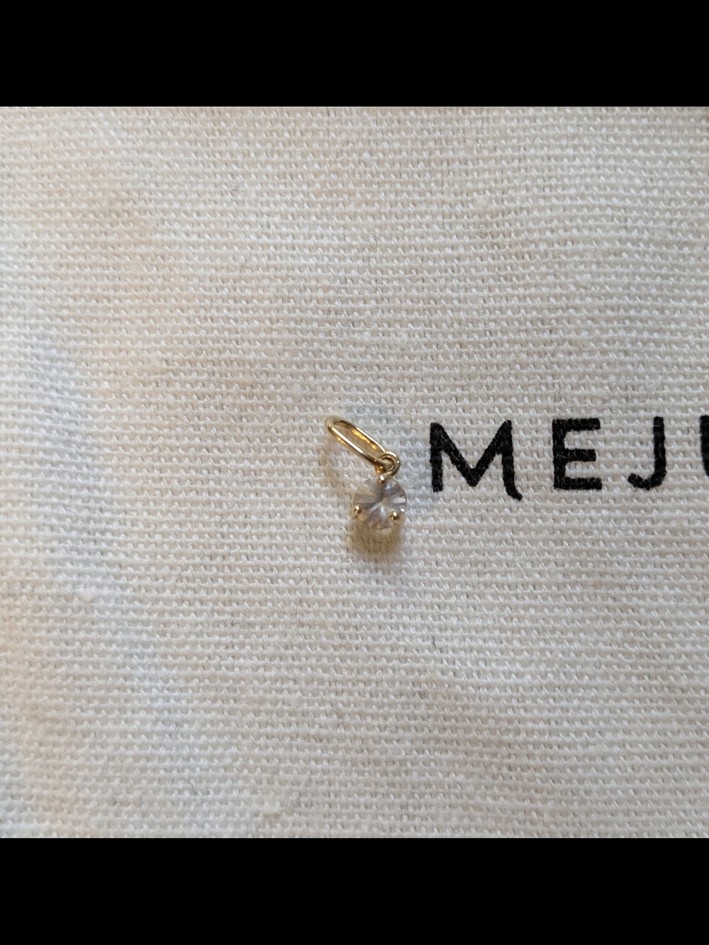 Mejuri Birthstone Charm - April 14K yellow gold & white sapphire